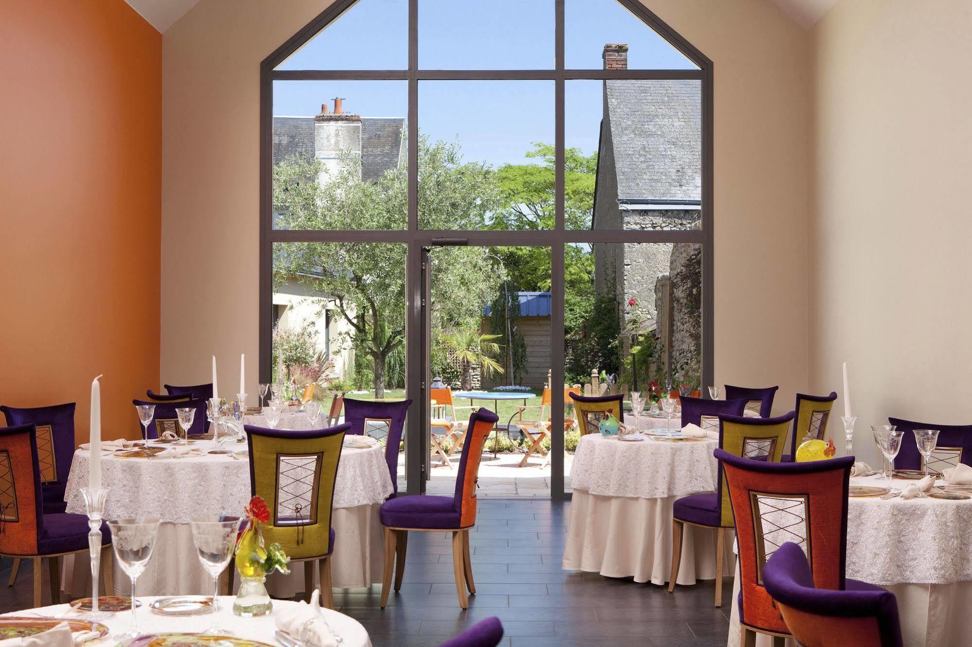 Logis Hotel O En Couleur Oucques-la-Nouvelle المظهر الخارجي الصورة